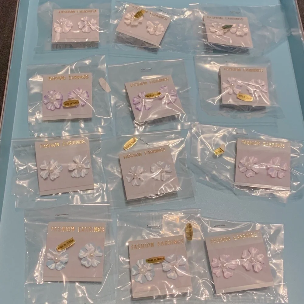NEW Girls Earrings Pastel Flower Lot of 24 Pairs